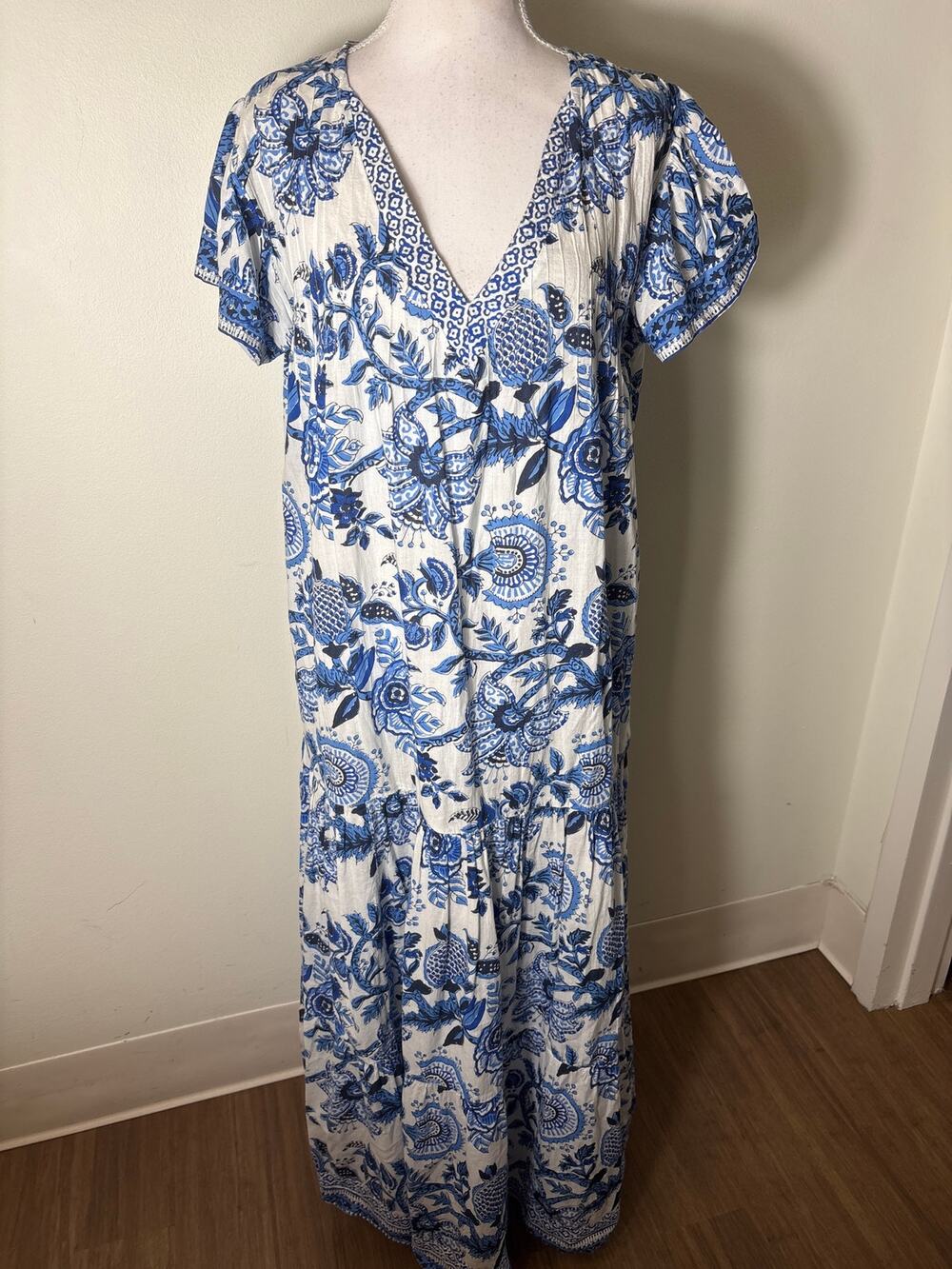 La Plage Blue and White Flutter Sleeve Maxi Dres Sz M